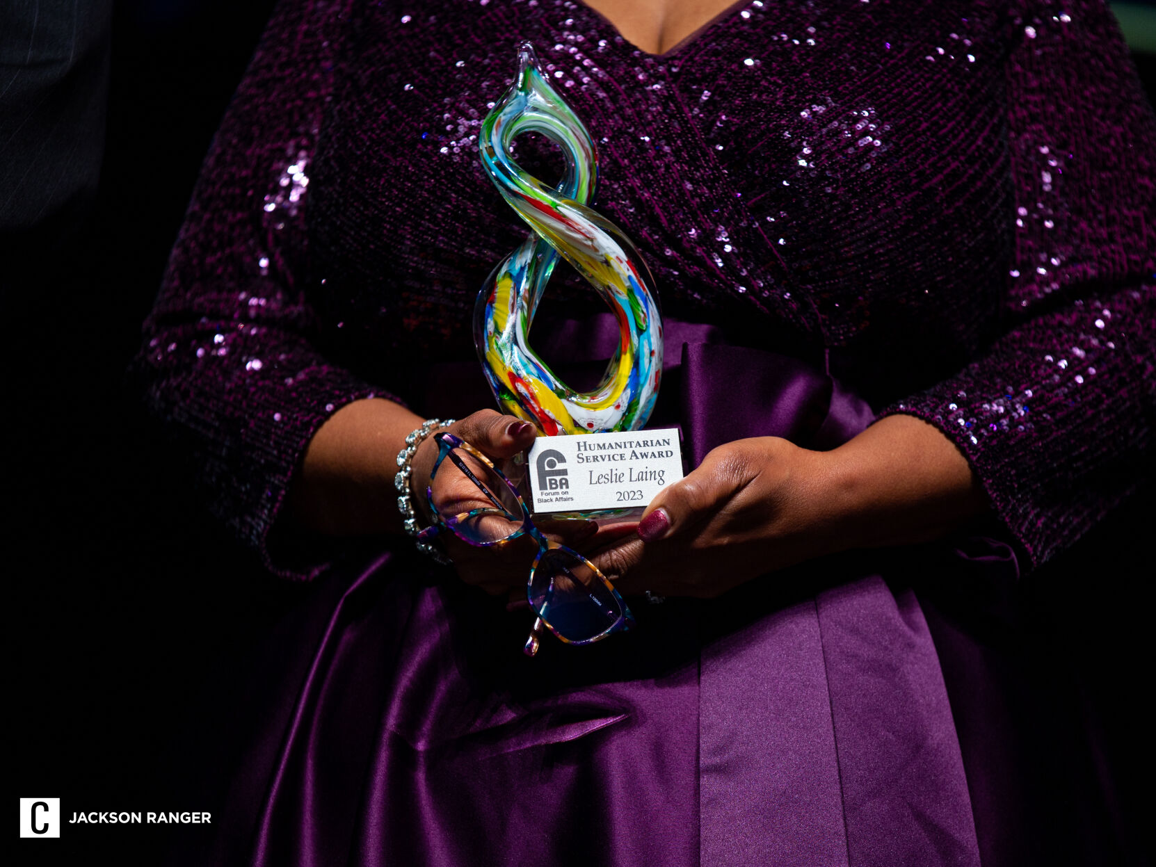 MLK Banquet, Leslie Laing Holds Award Close-up